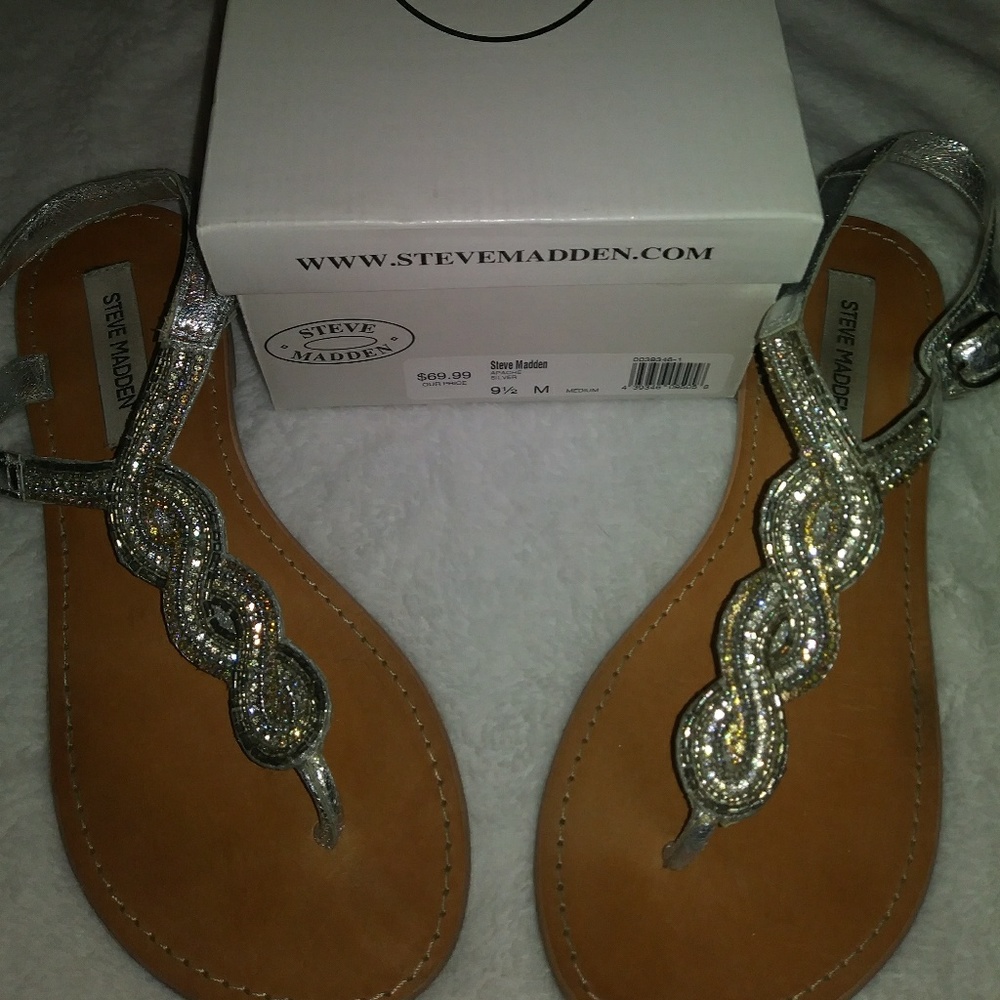 Steve Madden Apache Silver sandals size 9.5